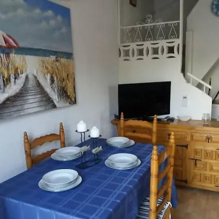 Alkabir Townhouse El Campello 別荘