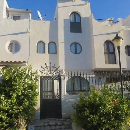 Alkabir Townhouse El Campello * Alicante